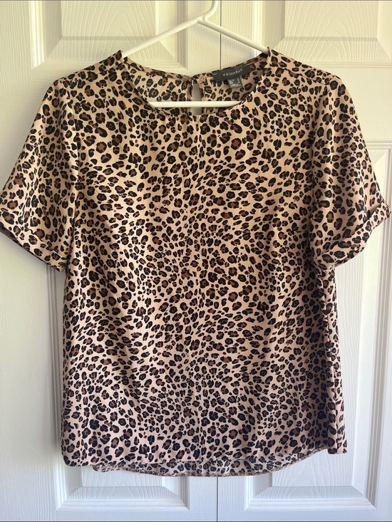 Primark Tops - Primark Brown Short Sleeve Leopard Print top